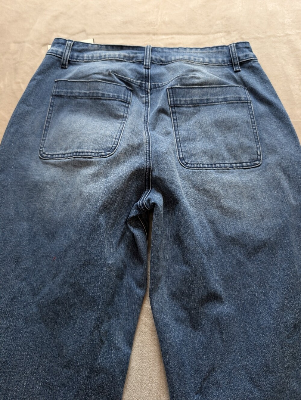 Flamingals Mid Rise Barrel Leg Cropped Jeans NWT Large - Picture 6 of 8
